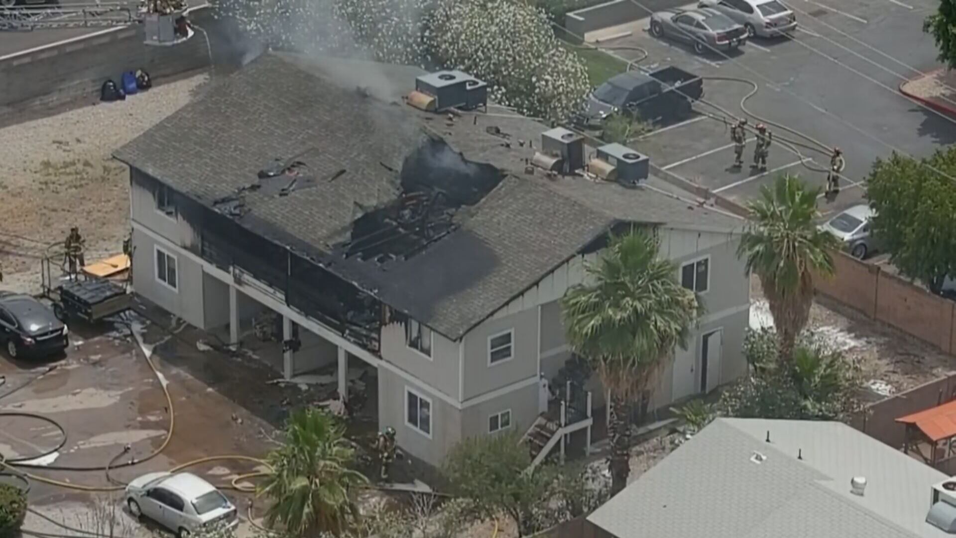 Fire causes extensive damage to Mesa apartments - Vimarsana News