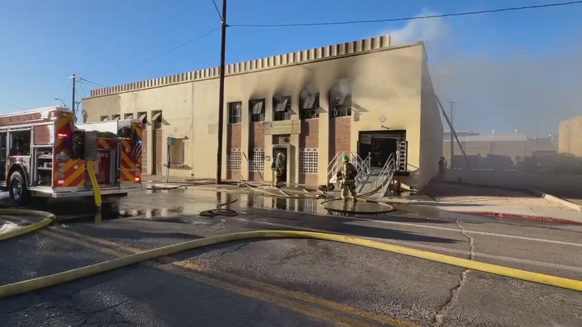Second alarm fire breaks out at vacant downtown Phoenix building - Vimarsana News