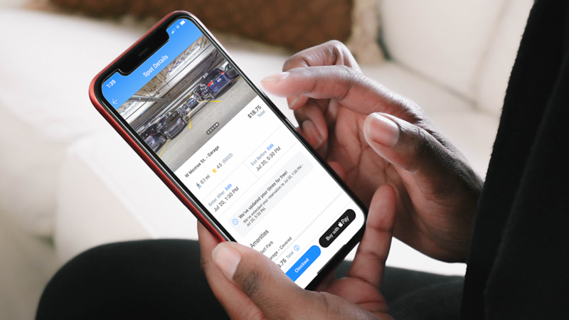 SpotHero works with locations to reserve parking for you for Super Bowl events in Phoenix.