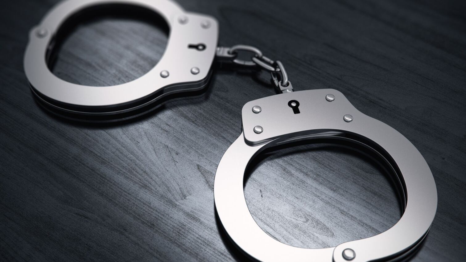 2 suspects accused of assaulting Phoenix officers in separate incidents - Vimarsana News